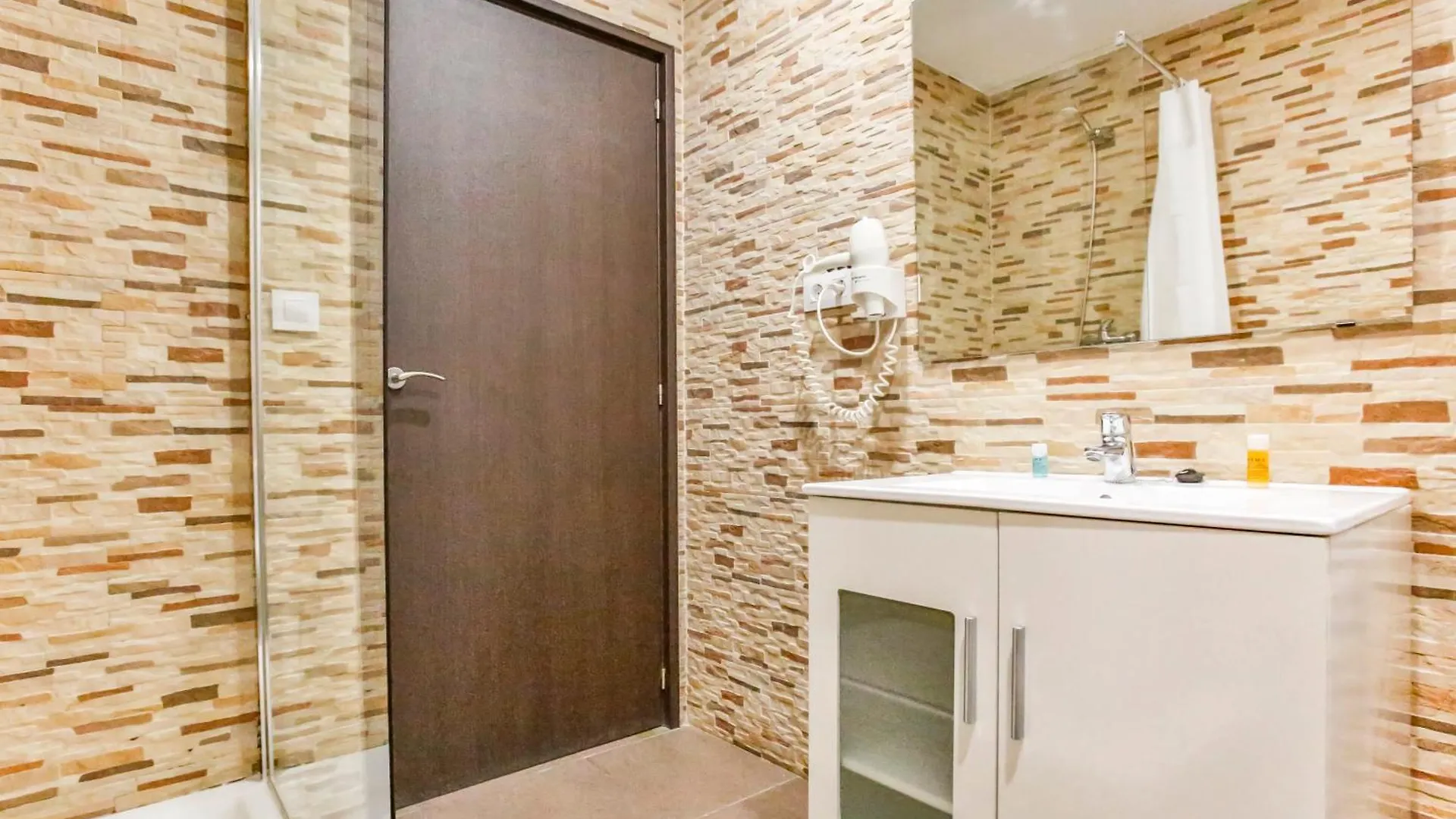 Laramond Barcelona Rooms Gasthof
