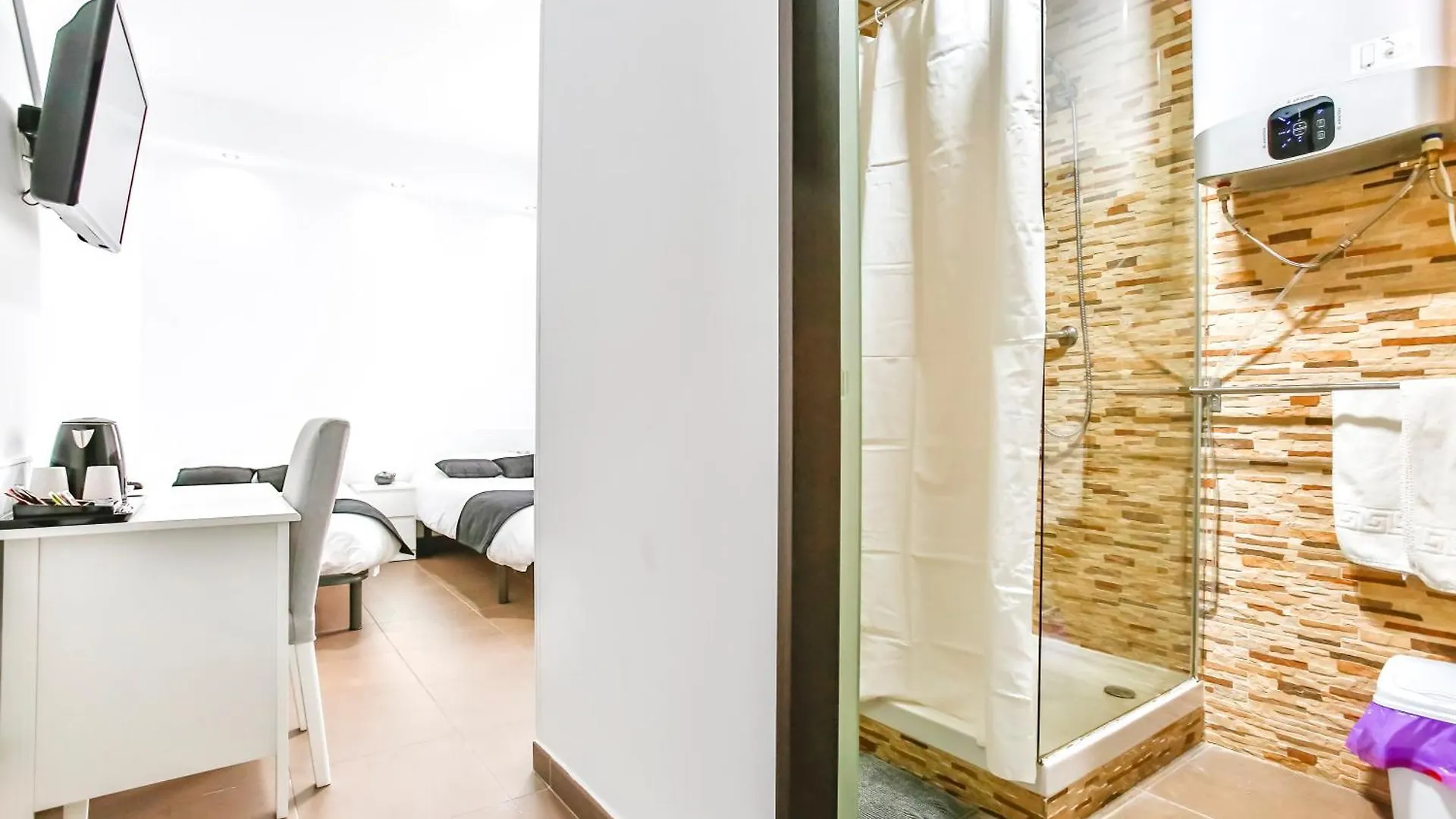 *** Guest house Laramond Barcelona Rooms Spain