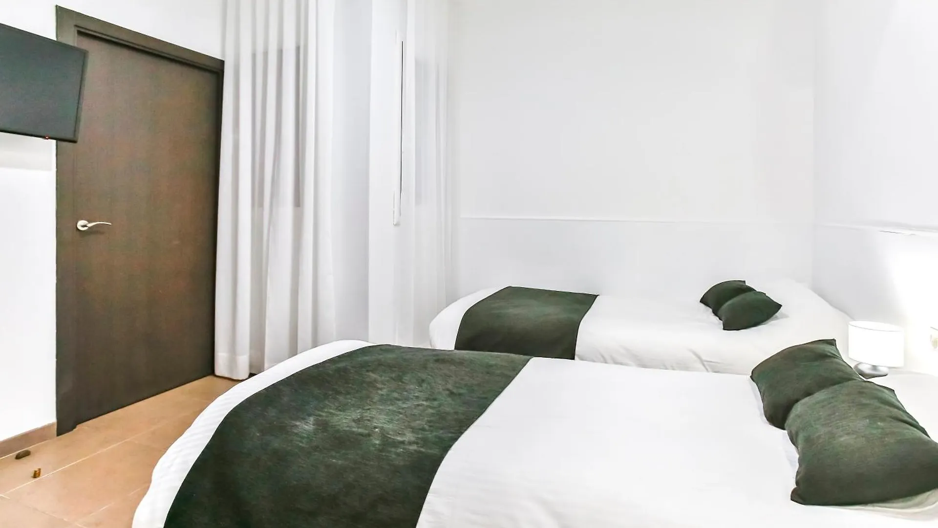Laramond Barcelona Rooms Spain