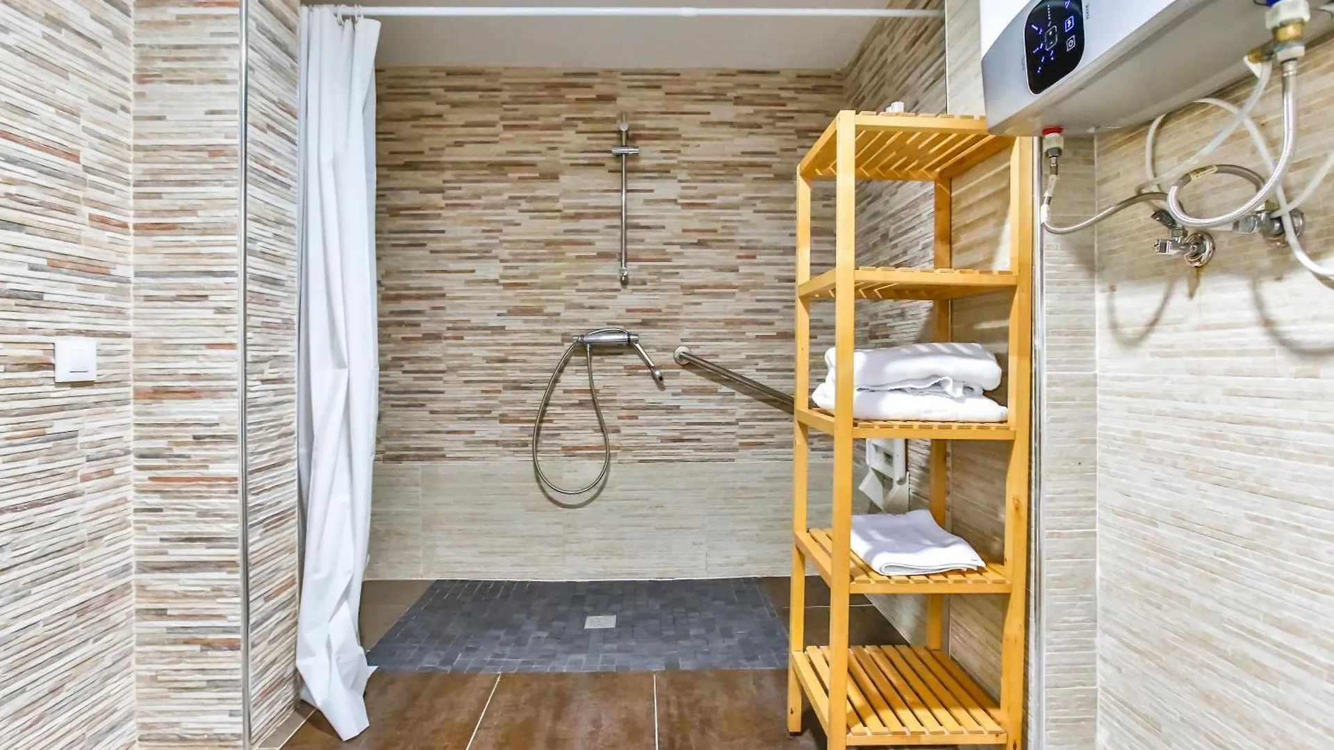 Laramond Barcelona Rooms Penzion