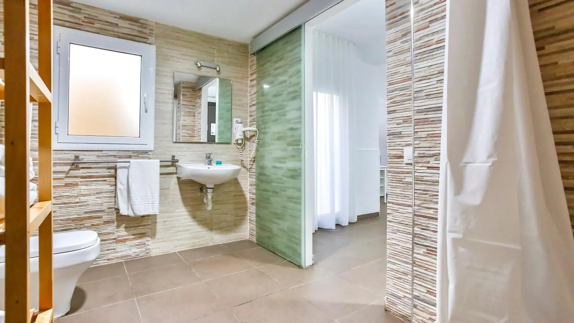 Laramond Barcelona Rooms Guest house