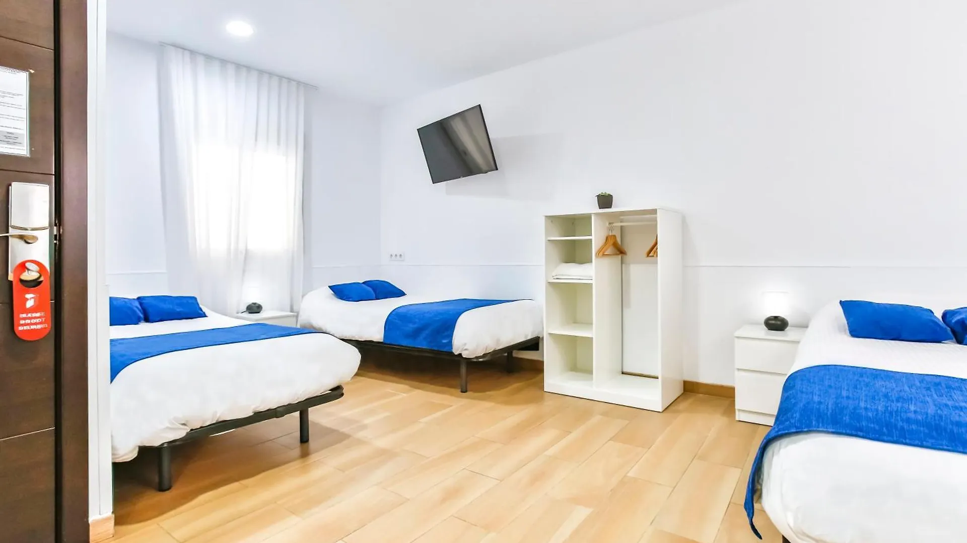 Guest house Laramond Barcelona Rooms